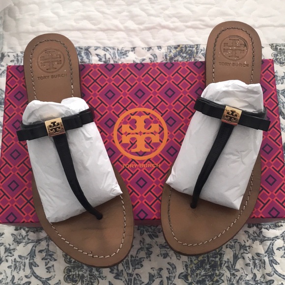Tory Burch Shoes - Tory Burch ‘Miller’ flip flop